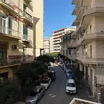 Diaz 招待所 3*